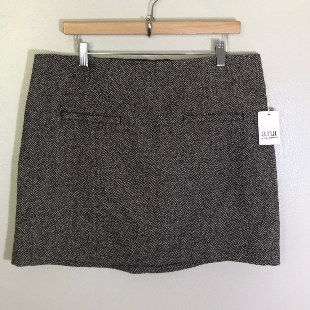 NEW a.n.a Brown Herringbone‎ Mini Skirt
